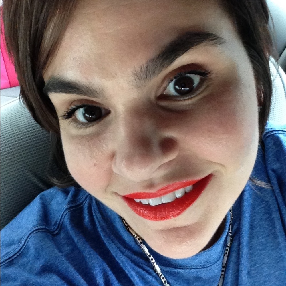 Meet your Posher, Christy